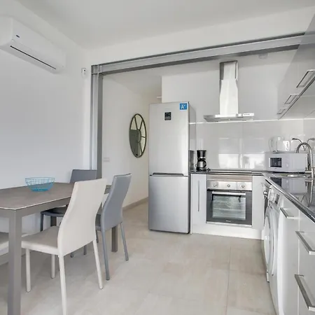 Apartment Noa Boutique C *